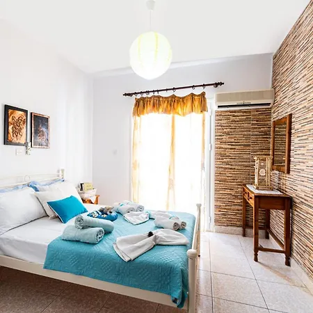 Apartment Lions Poros Town